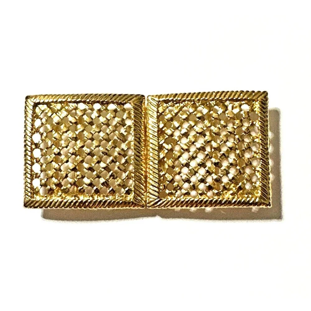 Vintage Ladies Dress Belt Buckle Gold Tone Basket Weave Pattern 1.5
